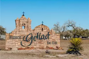 822 E Fannin St, Goliad, TX 77963 - Photo 15