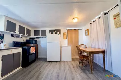 822 E Fannin Street, Goliad, TX 77963 - Photo 7