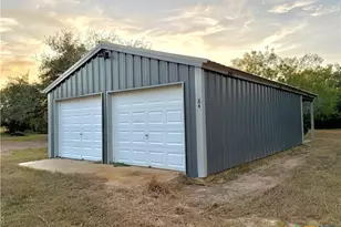 84 Paloma Rd, Victoria, TX 77905 - Photo 29