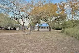 84 Paloma Rd, Victoria, TX 77905 - Photo 33