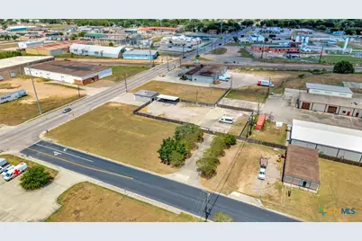 1508 N Ben Jordan Street, Victoria, TX 77901 - Photo 9