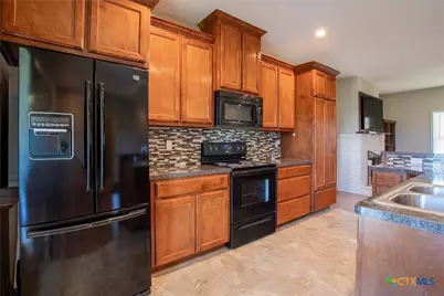 394 Sunrise Bay Drive, Port Lavaca, TX 77979 - Photo 9