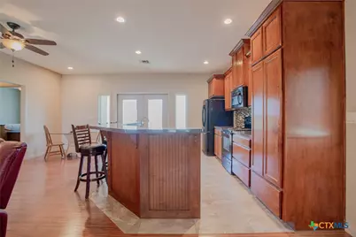 394 Sunrise Bay Drive, Port Lavaca, TX 77979 - Photo 7