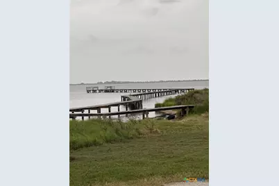 394 Sunrise Bay Drive, Port Lavaca, TX 77979 - Photo 5