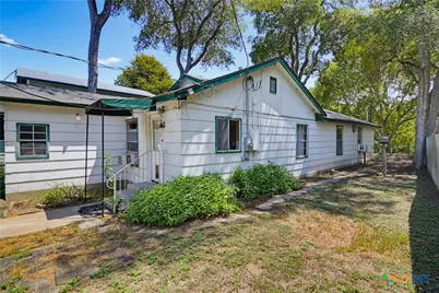 924 Lake Drive, Seguin, TX 78155 - Photo 17