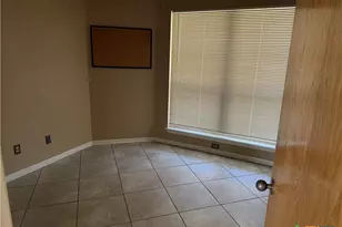 106 Amhurst St, Victoria, TX 77904 - Photo 11