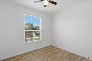 125 Flatland Trl, San Marcos, TX 78666 - Photo 7