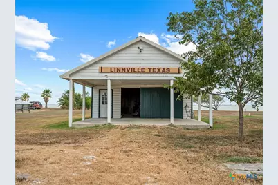 96 E Meadowlark Drive, Port Lavaca, TX 77979 - Photo 9