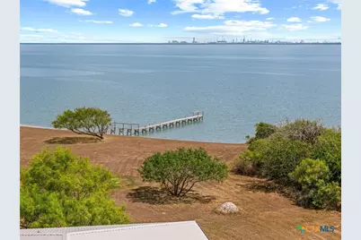 96 E Meadowlark Drive, Port Lavaca, TX 77979 - Photo 3