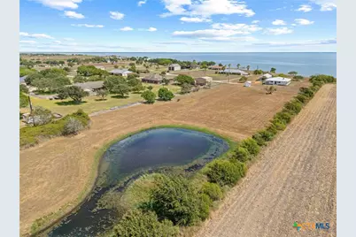 96 E Meadowlark Drive, Port Lavaca, TX 77979 - Photo 5