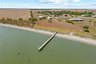 96 E Meadowlark Dr, Port Lavaca, TX 77979 - Photo 1