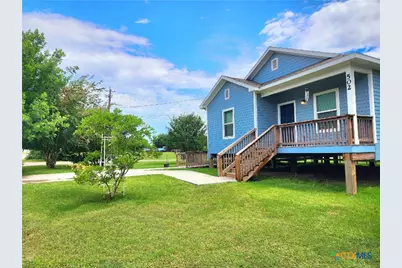 502 Migl Street, Yoakum, TX 77995 - Photo 3