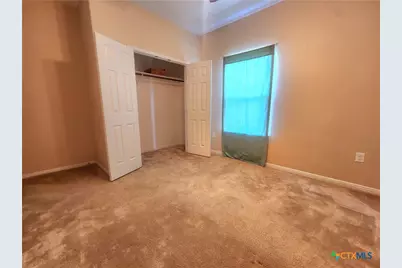 502 Migl Street, Yoakum, TX 77995 - Photo 11