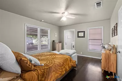 1825 S 39th St, Temple, TX 76504 - Photo 7