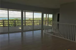 729 Clay Ridge, Canyon Lake, TX 78133 - Photo 9