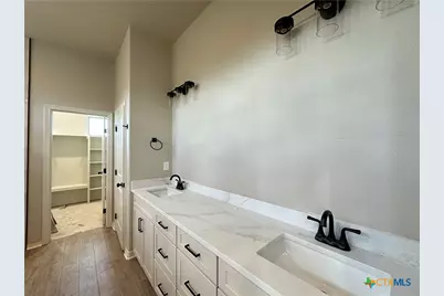 131 Lasso Loop, Lorena, TX 76655 - Photo 17