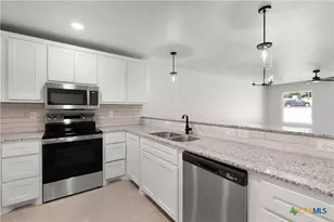 205 Boyles St, Belton, TX 76513 - Photo 11