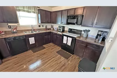 2214 Petersburg Lane, Temple, TX 76504 - Photo 9