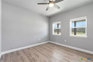 475 Cross Rd, Kingsbury, TX 78638 - Photo 13