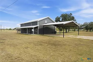 475 Cross Rd, Kingsbury, TX 78638 - Photo 1