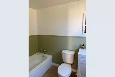 215 N Houston Avenue, Cameron, TX 76520 - Photo 27