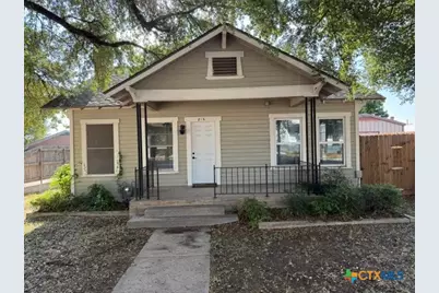 215 N Houston Avenue, Cameron, TX 76520 - Photo 1