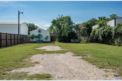 1207 W Madison Avenue, Port O'Connor, TX 77982 - Photo 7