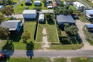 1207 W Madison Ave, Port O'Connor, TX 77982 - Photo 3