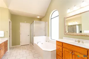 121 Wallace Blvd, Cameron, TX 76520 - Photo 33