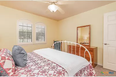 121 Wallace Boulevard, Cameron, TX 76520 - Photo 23