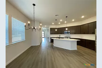 128 Radnor Road, New Braunfels, TX 78130 - Photo 5