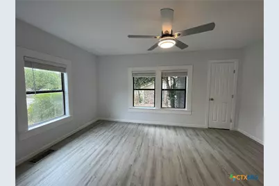 625 E 13th Avenue, Belton, TX 76513 - Photo 33