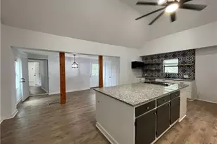 625 E 13th Ave, Belton, TX 76513 - Photo 29
