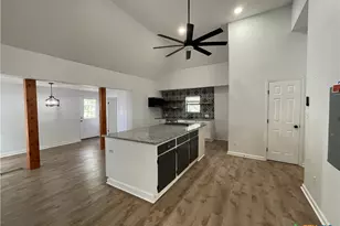 625 E 13th Ave, Belton, TX 76513 - Photo 35
