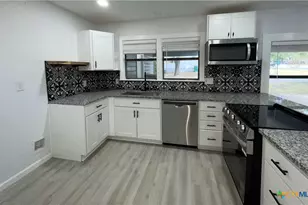 625 E 13th Ave, Belton, TX 76513 - Photo 37