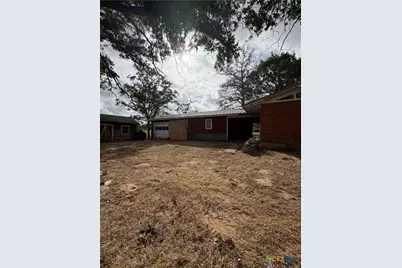415 SE Main Street, Stockdale, TX 78160 - Photo 15