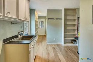 194 Westpark Ave, Victoria, TX 77905 - Photo 17