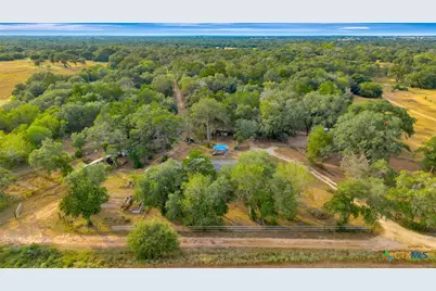 410 Cr 426, Yoakum, TX 77995 - Photo 25