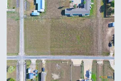 1305 W Bill Tindall Avenue, Seadrift, TX 77983 - Photo 3
