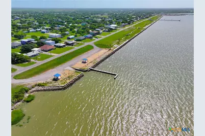 1311 W Bill Tindall Avenue, Seadrift, TX 77983 - Photo 7
