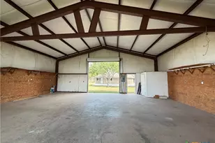 433 W Klein Rd, New Braunfels, TX 78130 - Photo 27
