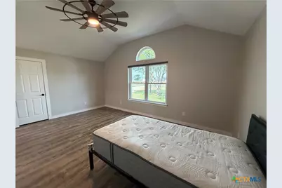 433 W Klein Road, New Braunfels, TX 78130 - Photo 13
