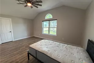 433 W Klein Rd, New Braunfels, TX 78130 - Photo 13