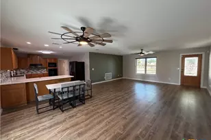 433 W Klein Rd, New Braunfels, TX 78130 - Photo 7