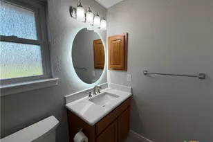 433 W Klein Rd, New Braunfels, TX 78130 - Photo 19