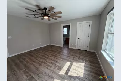 433 W Klein Road, New Braunfels, TX 78130 - Photo 17