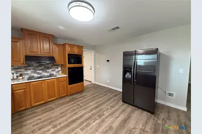 433 W Klein Road, New Braunfels, TX 78130 - Photo 11