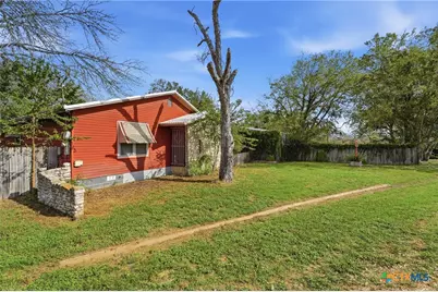 520 Seydler Street, Gonzales, TX 78629 - Photo 1