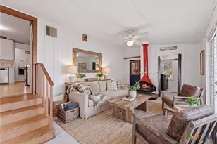 520 Seydler St, Gonzales, TX 78629 - Photo 13
