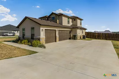 1018 Saddle Bluff Drive, Salado, TX 76571 - Photo 3